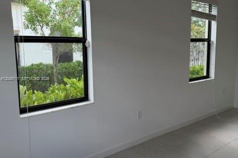 Townhouse in Miami, Florida 3 bedrooms, 143.53 sq.m. № 2189852 - photo 30