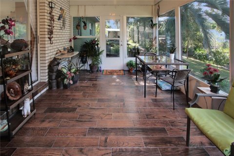 Villa ou maison à vendre à Fruitland Park, Floride: 3 chambres, 180.6 m2 № 2433741 - photo 21