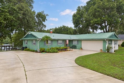 Villa ou maison à Fruitland Park, Floride 3 chambres, 180.6 m2 № 2433741