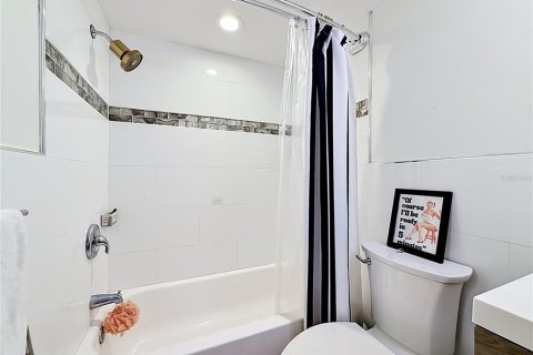 Condominio en venta en Saint Petersburg, Florida, 1 dormitorio, 59.46 m2 № 2147407 - foto 18