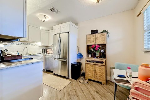 Condominio en venta en Saint Petersburg, Florida, 1 dormitorio, 59.46 m2 № 2147407 - foto 5