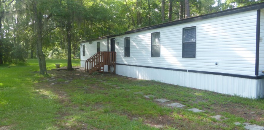 House in Jacksonville, Florida 2 bedrooms, 102.19 sq.m. № 801379