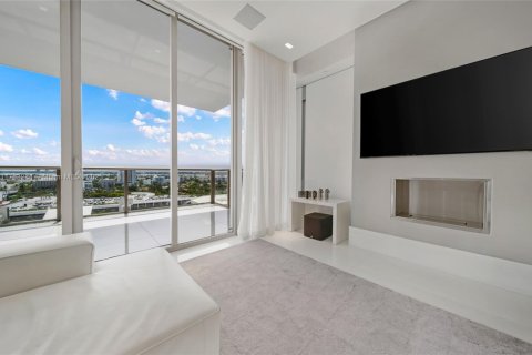 Condo in Bal Harbour, Florida, 2 bedrooms  № 1867707 - photo 22