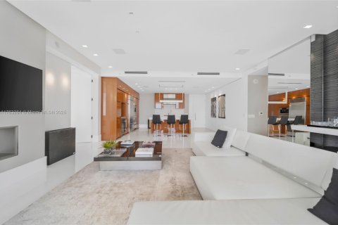 Condo in Bal Harbour, Florida, 2 bedrooms  № 1867707 - photo 20