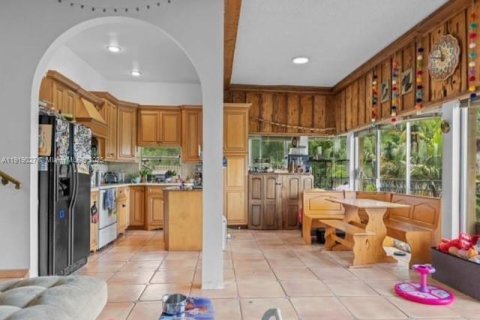 Купить кондоминиум в Дейви, Флорида 2 спальни, 111.48м2, № 1974111 - фото 4