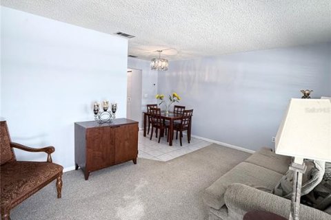 Condominio en alquiler en Saint Petersburg, Florida, 1 dormitorio, 59.46 m2 № 1772047 - foto 4