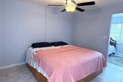 Condominio en alquiler en Saint Petersburg, Florida, 1 dormitorio, 59.46 m2 № 1772047 - foto 12