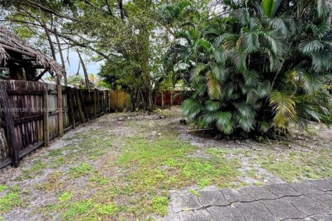 Casa en alquiler en Oakland Park, Florida, 2 dormitorios, 70.88 m2 № 2010607 - foto 11