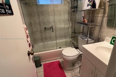 Villa ou maison à vendre à Weston, Floride: 3 chambres, 120.4 m2 № 1966584 - photo 24