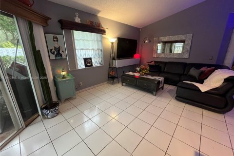 Villa ou maison à vendre à Weston, Floride: 3 chambres, 120.4 m2 № 1966584 - photo 18