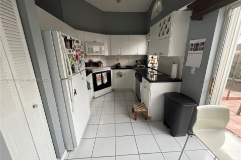 Villa ou maison à vendre à Weston, Floride: 3 chambres, 120.4 m2 № 1966584 - photo 3