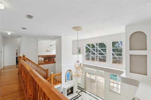 House in Plant City, Florida 5 bedrooms, 420.38 sq.m. № 1775578 - photo 25