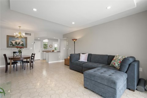 Condominio en venta en Aventura, Florida, 2 dormitorios, 100.61 m2 № 2076473 - foto 10