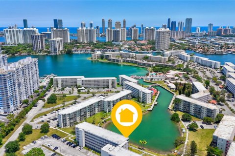 Condominio en venta en Aventura, Florida, 2 dormitorios, 100.61 m2 № 2076473 - foto 5