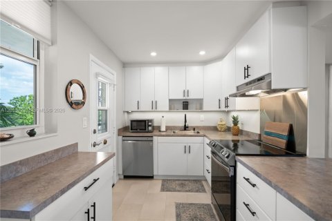 Condominio en venta en Aventura, Florida, 2 dormitorios, 100.61 m2 № 2076473 - foto 7