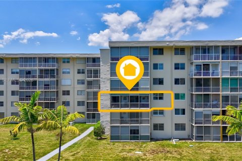 Condominio en venta en Aventura, Florida, 2 dormitorios, 100.61 m2 № 2076473 - foto 29