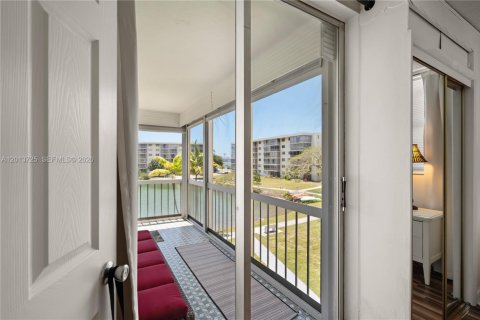 Condominio en venta en Aventura, Florida, 2 dormitorios, 100.61 m2 № 2076473 - foto 21