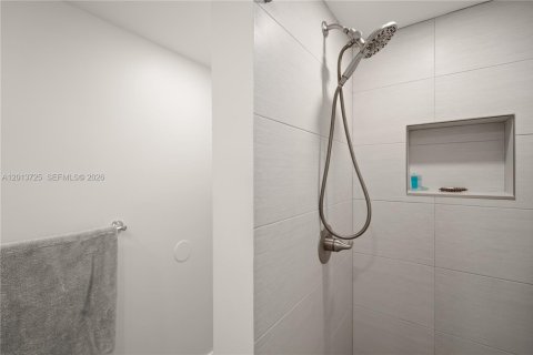 Condominio en venta en Aventura, Florida, 2 dormitorios, 100.61 m2 № 2076473 - foto 27