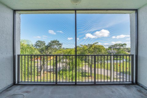 Copropriété à vendre à Plantation, Floride: 3 chambres, 118.45 m2 № 2190885 - photo 16