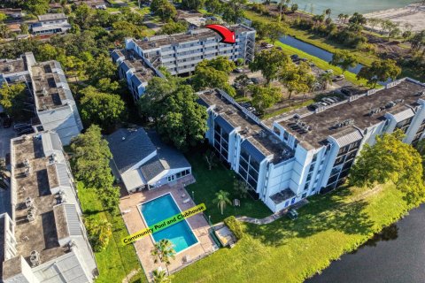 Copropriété à vendre à Plantation, Floride: 3 chambres, 118.45 m2 № 2190885 - photo 2