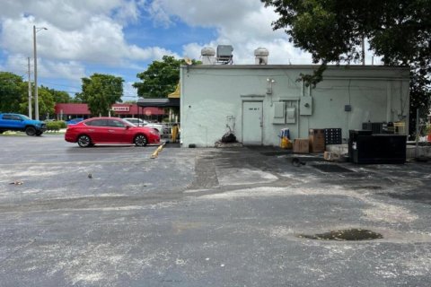 Business in Margate, Florida № 762908 - photo 1