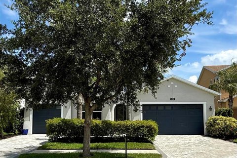House in Lutz, Florida 4 bedrooms, 243.13 sq.m. № 1866612 - photo 2
