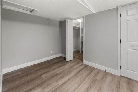 House in Tampa, Florida 2 bedrooms, 86.58 sq.m. № 2230437 - photo 20