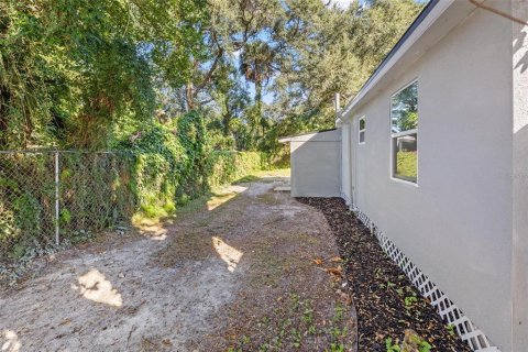 House in Tampa, Florida 2 bedrooms, 86.58 sq.m. № 2230437 - photo 26