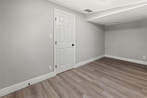 House in Tampa, Florida 2 bedrooms, 86.58 sq.m. № 2230437 - photo 22