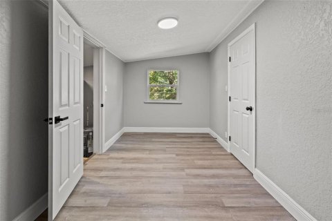 House in Tampa, Florida 2 bedrooms, 86.58 sq.m. № 2230437 - photo 19