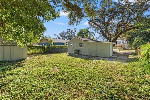 House in Tampa, Florida 2 bedrooms, 86.58 sq.m. № 2230437 - photo 27