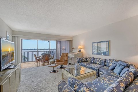 Condo in Sarasota, Florida, 2 bedrooms  № 1266205 - photo 3