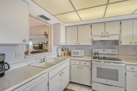 Condo in Sarasota, Florida, 2 bedrooms  № 1266205 - photo 24