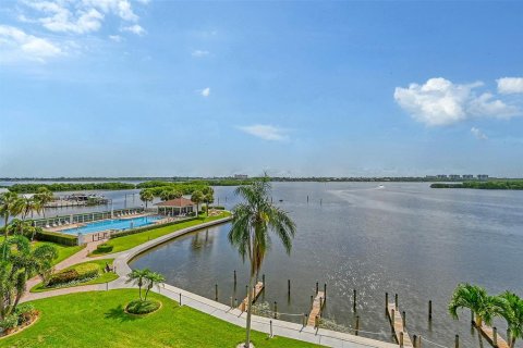 Condo in Sarasota, Florida, 2 bedrooms  № 1266205 - photo 15