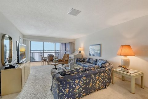 Condo in Sarasota, Florida, 2 bedrooms  № 1266205 - photo 21