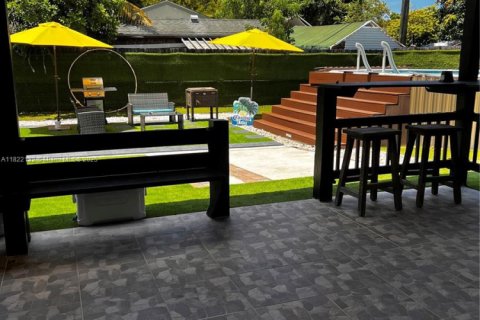 Villa ou maison à Hollywood, Floride 3 chambres, 117.15 m2 № 2039323