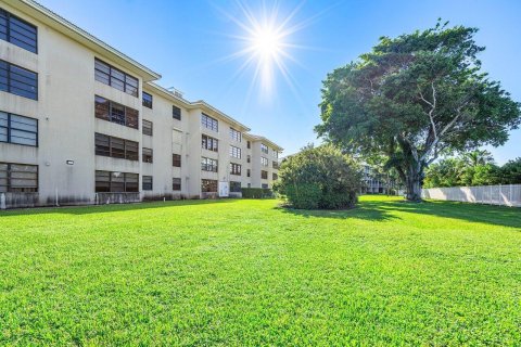 Copropriété à vendre à Boca Raton, Floride: 2 chambres, 121.98 m2 № 2424585 - photo 22