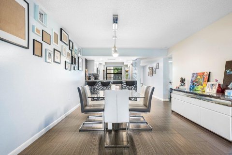 Copropriété à vendre à Boca Raton, Floride: 2 chambres, 121.98 m2 № 2424585 - photo 12