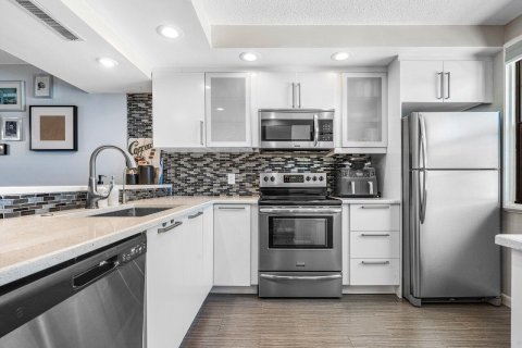 Copropriété à vendre à Boca Raton, Floride: 2 chambres, 121.98 m2 № 2424585 - photo 6