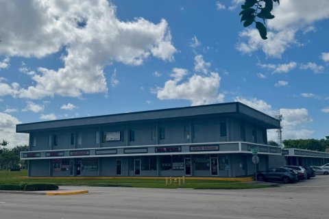 Propiedad comercial en Sunrise, Florida № 2081463