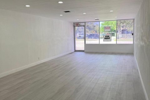 Commercial property in Sunrise, Florida № 2081463 - photo 3