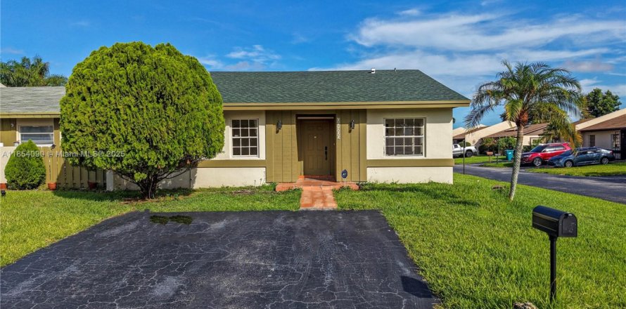 Touwnhouse à Miami, Floride 3 chambres, 118.54 m2 № 1872462