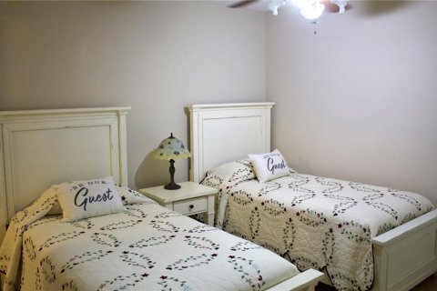 Duplex in Lake Placid, Florida 2 bedrooms, 120.77 sq.m. № 1686877 - photo 12