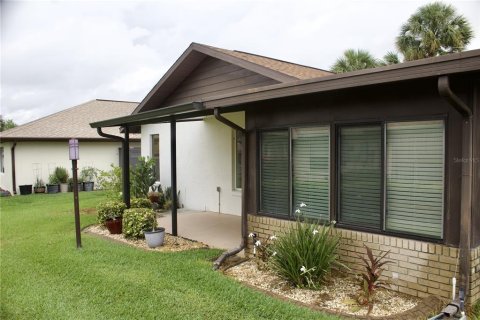 Duplex in Lake Placid, Florida 2 bedrooms, 120.77 sq.m. № 1686877 - photo 16