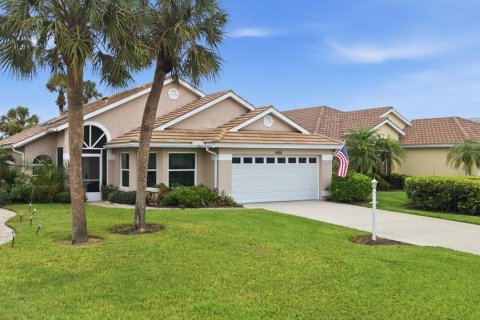 House in Venice, Florida 2 bedrooms, 198.72 sq.m. № 2109536