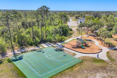 Casa en venta en Port Charlotte, Florida, 3 dormitorios, 204.2 m2 № 2118991 - foto 27