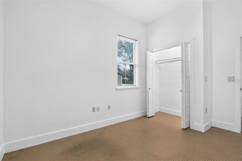 House in Gainesville, Florida 3 bedrooms, 119.94 sq.m. № 2402722 - photo 14