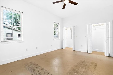 House in Gainesville, Florida 3 bedrooms, 119.94 sq.m. № 2402722 - photo 15