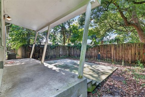 House in Gainesville, Florida 3 bedrooms, 119.94 sq.m. № 2402722 - photo 22