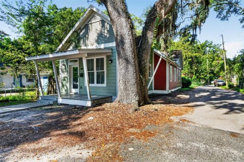 House in Gainesville, Florida 3 bedrooms, 119.94 sq.m. № 2402722 - photo 2